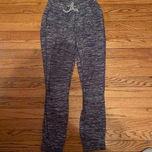 Navyblueish sweat pants form cat and Jack XL(14/16)